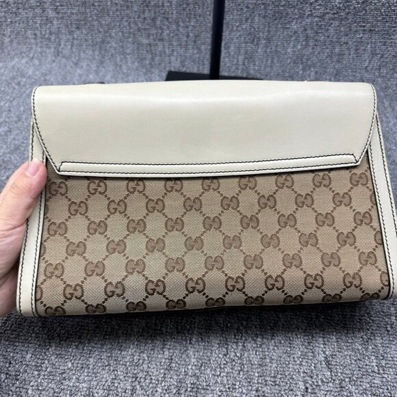 GUCCI Emily Brown Canvas Shoulder Bag 580-071825 - Picture 3 of 16
